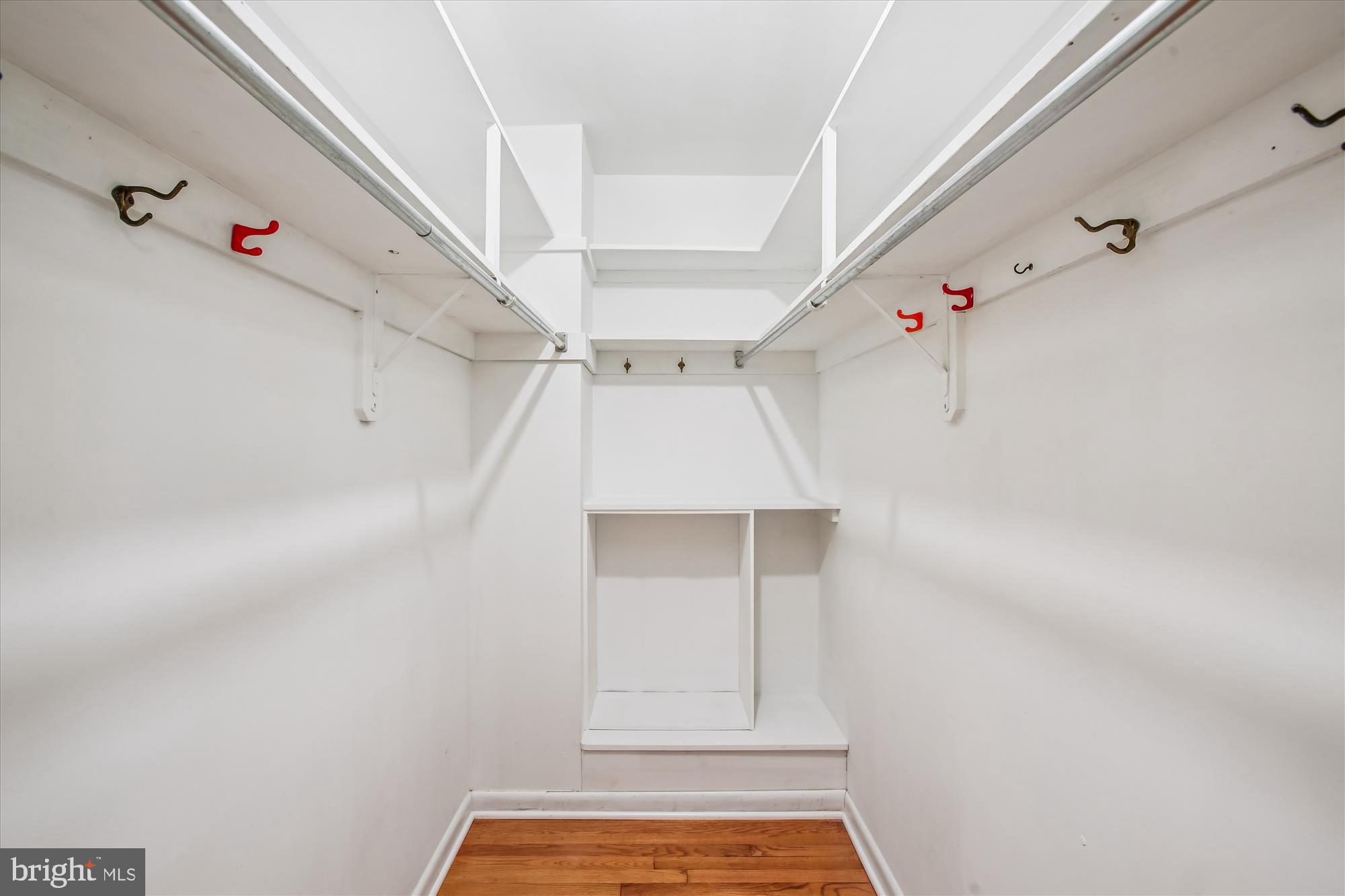 ARLINGTON FOREST - Residential