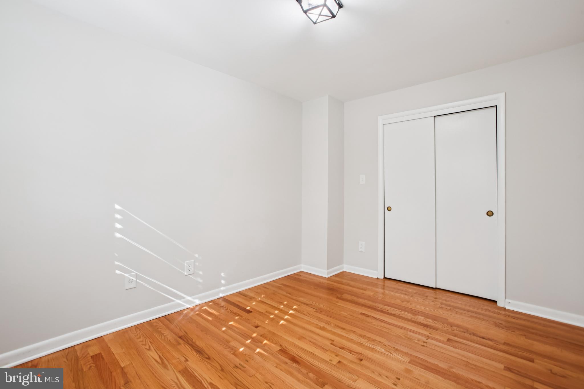 ARLINGTON FOREST - Residential