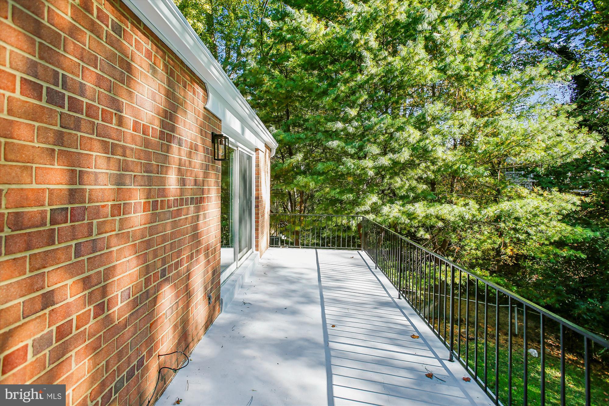 ARLINGTON FOREST - Residential