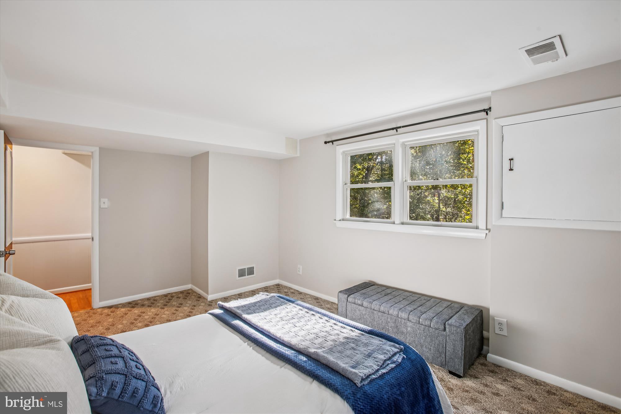 ARLINGTON FOREST - Residential