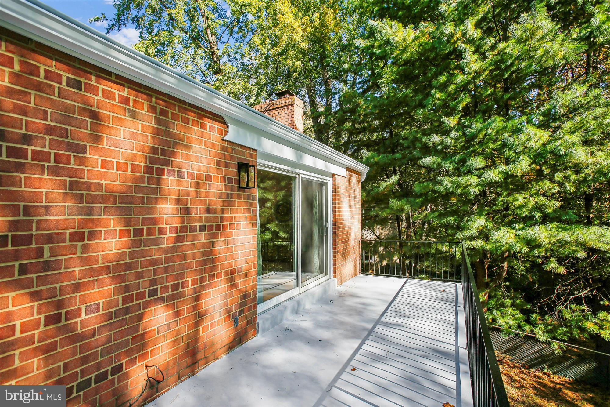 ARLINGTON FOREST - Residential