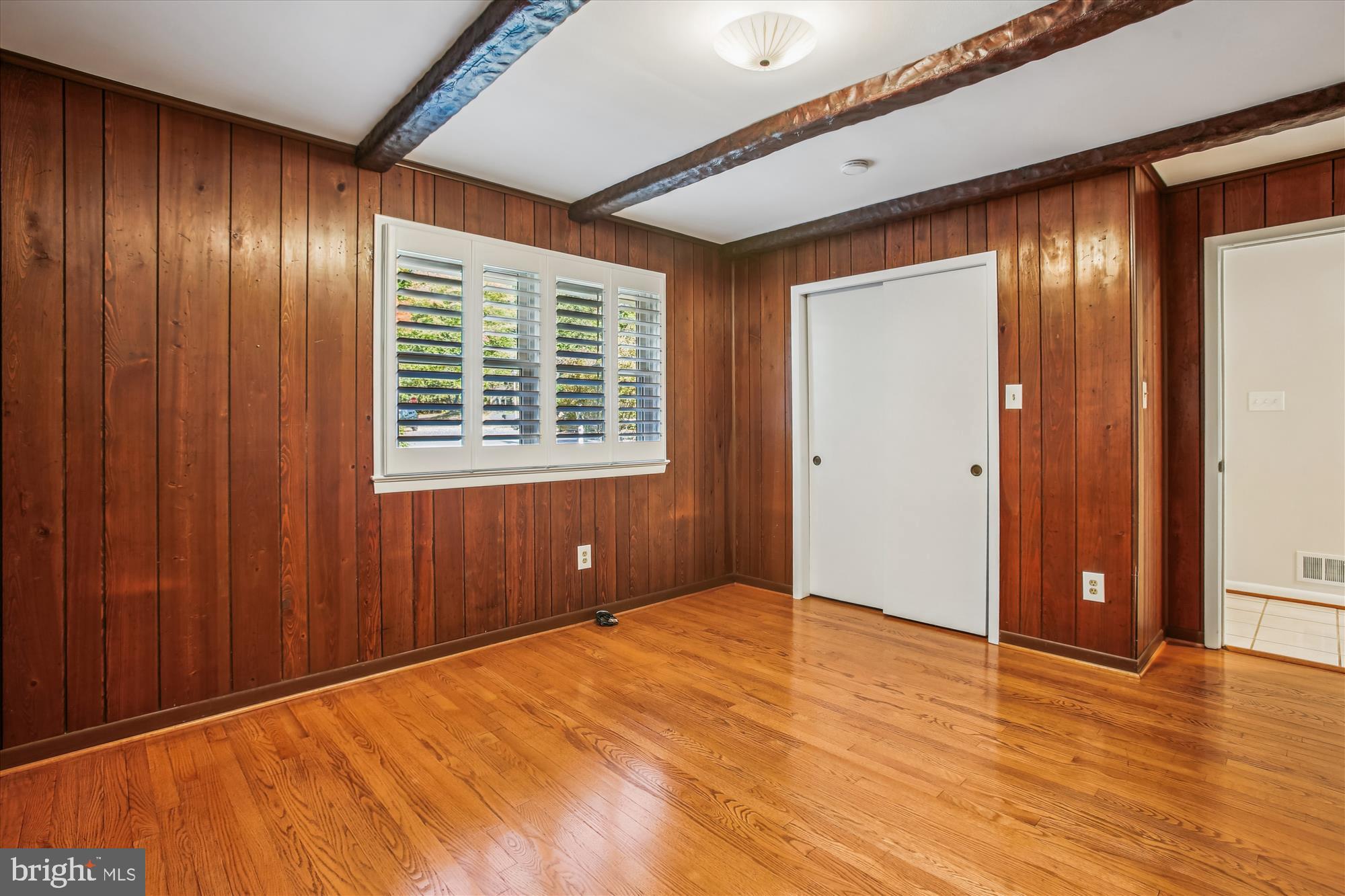 ARLINGTON FOREST - Residential