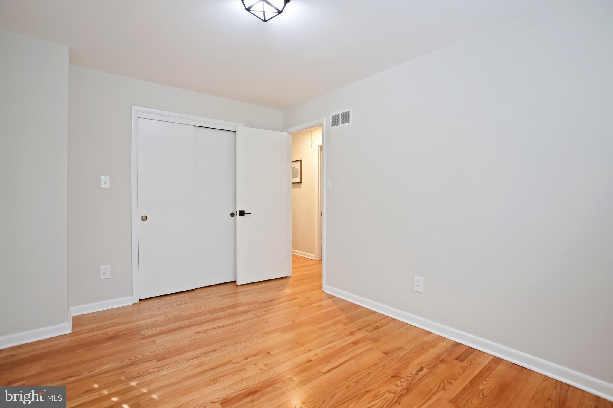 ARLINGTON FOREST - Residential