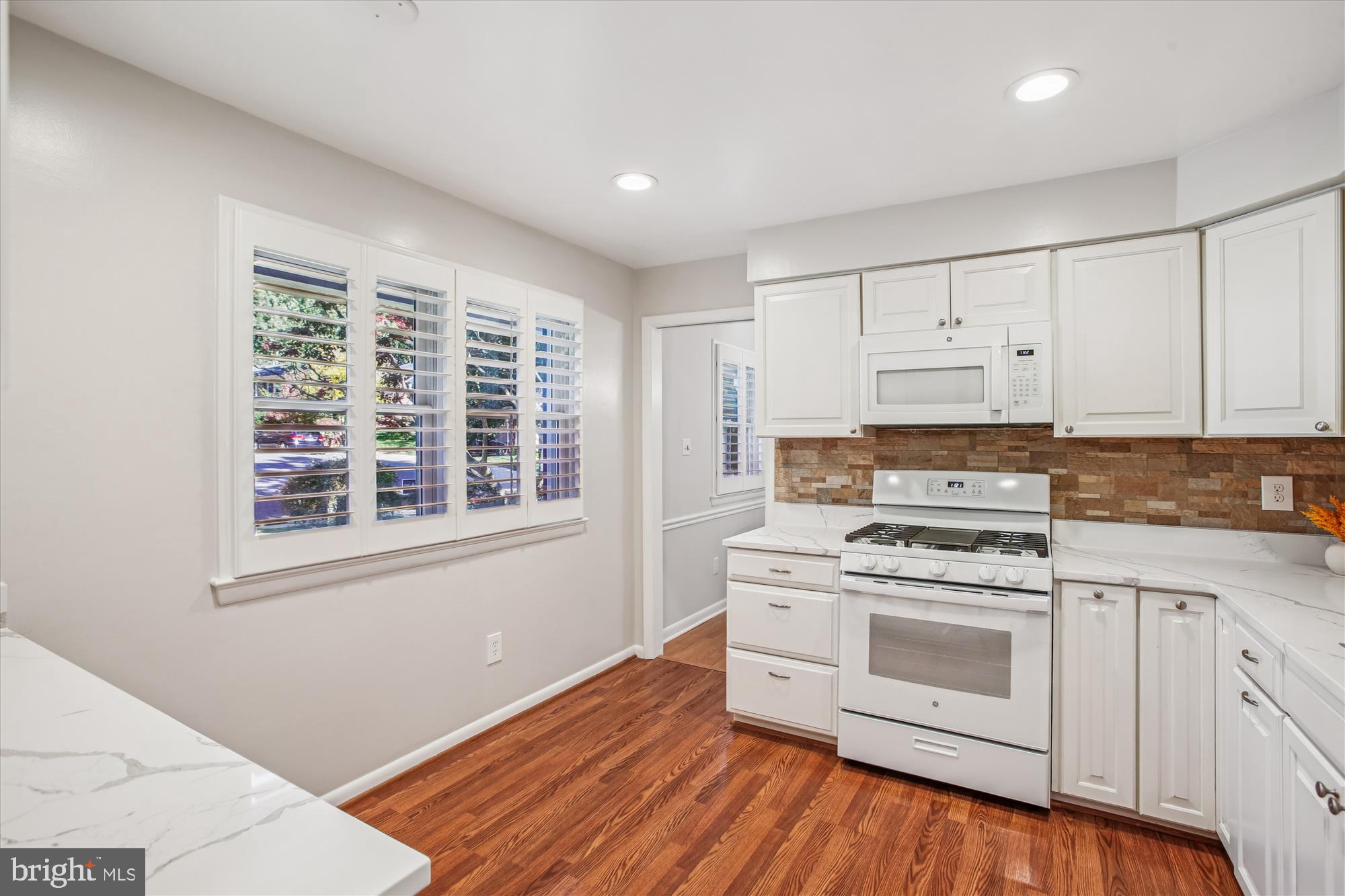 ARLINGTON FOREST - Residential