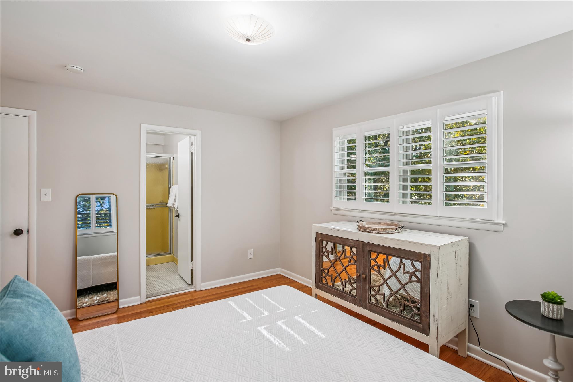 ARLINGTON FOREST - Residential