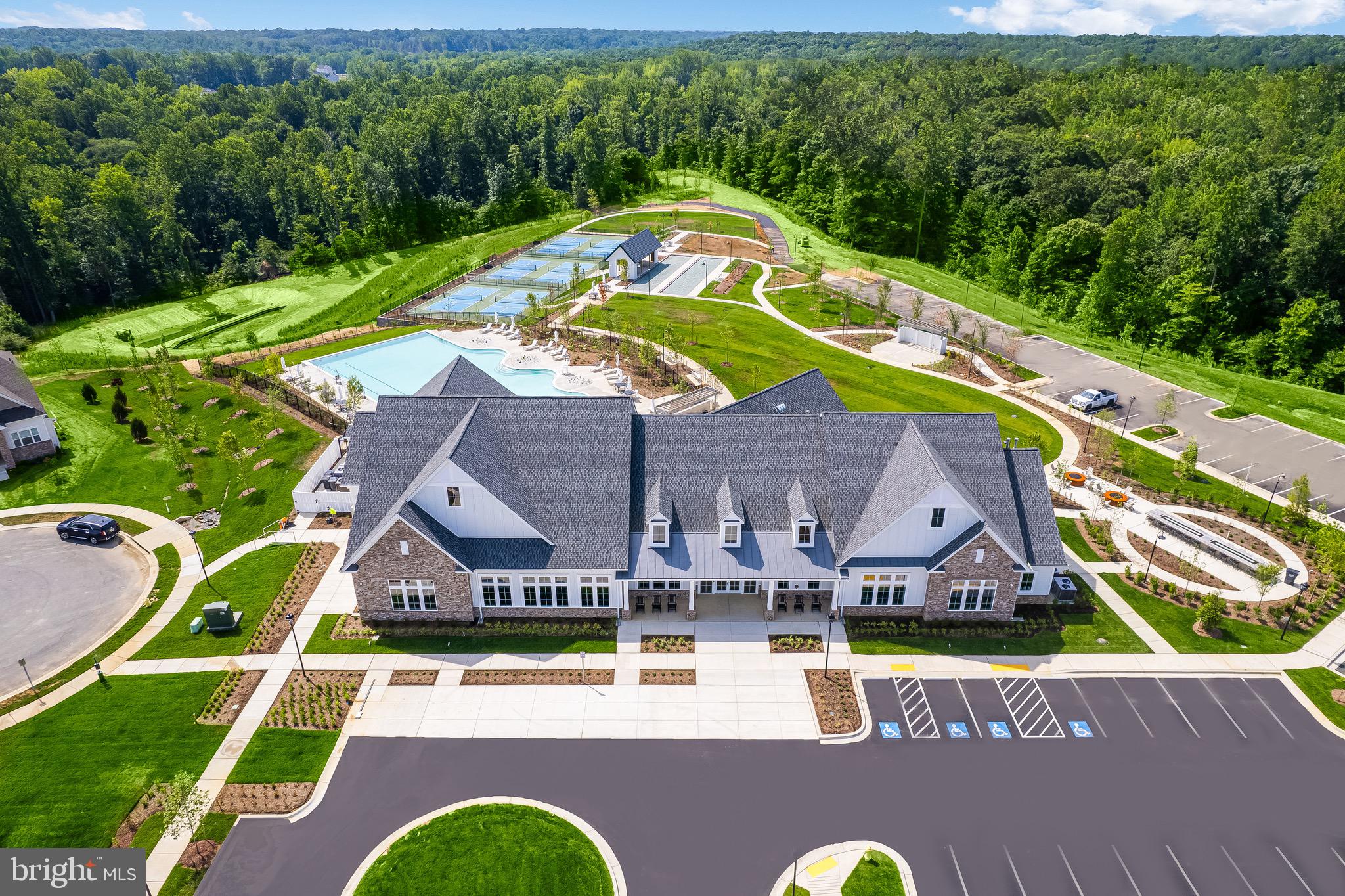 CHARLES - Residential