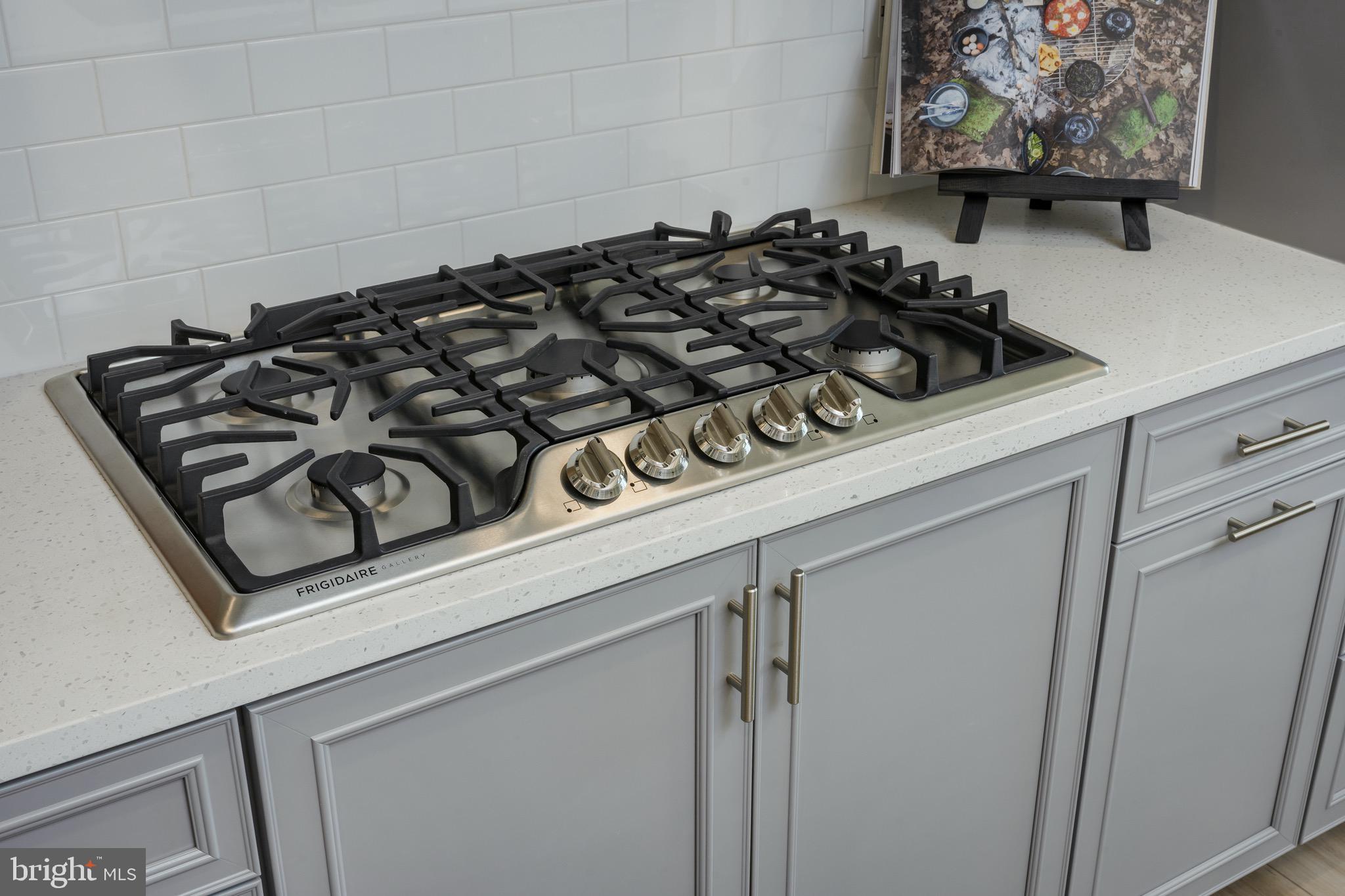 CHARLES - Residential