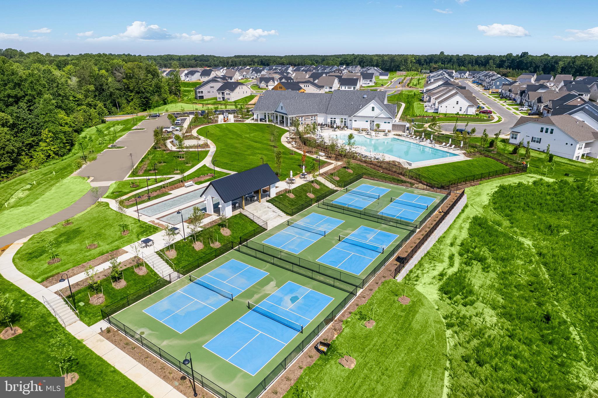 CHARLES - Residential