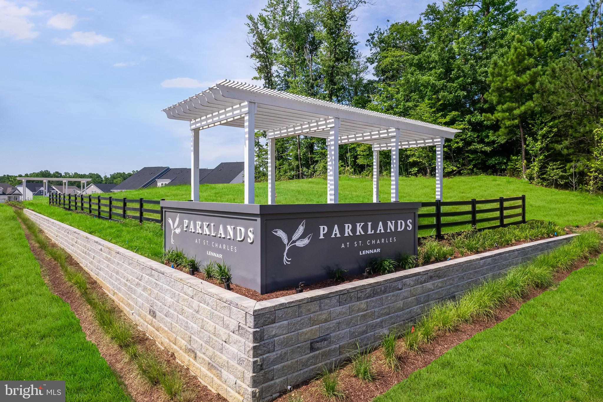 CHARLES - Residential