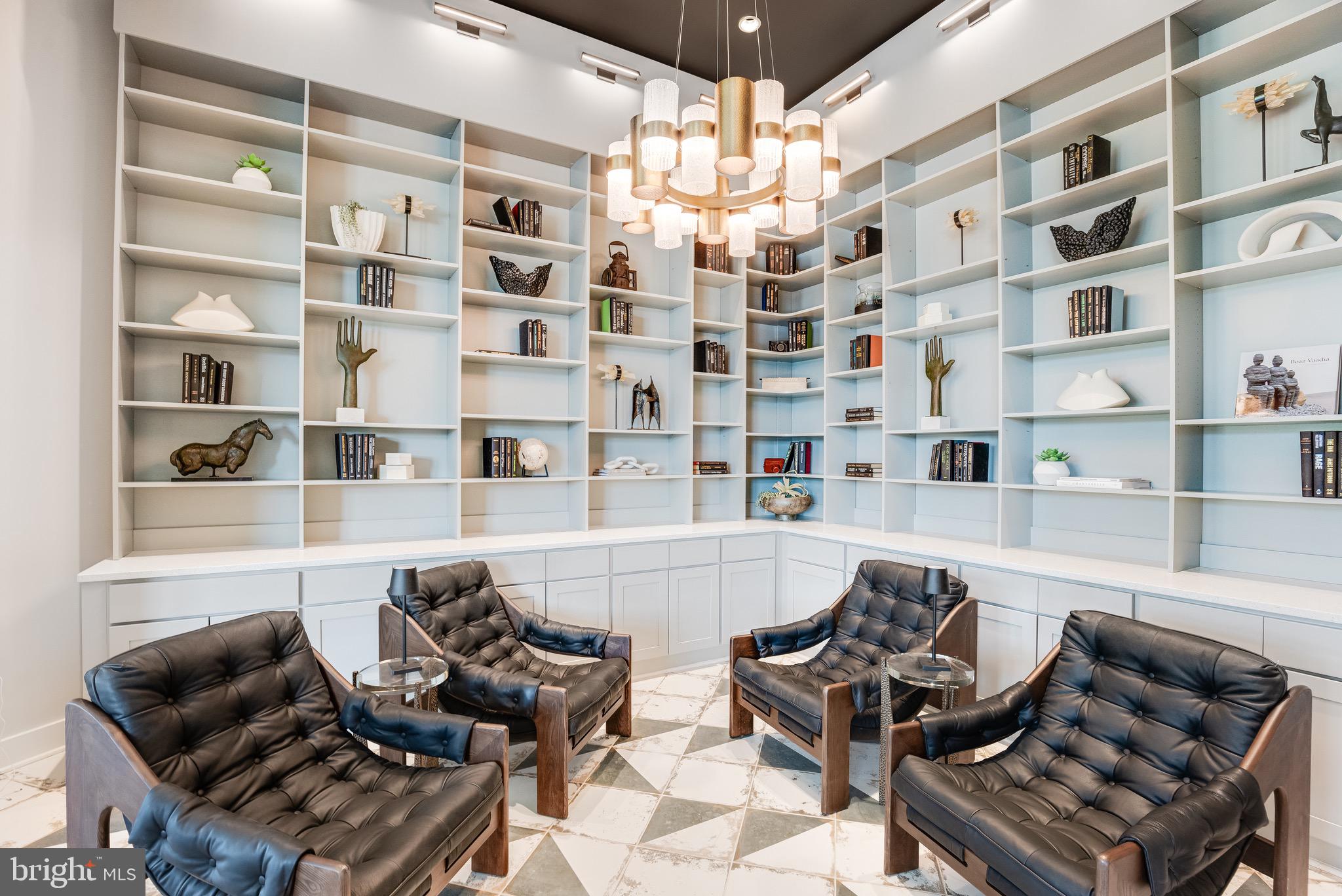 CHARLES - Residential