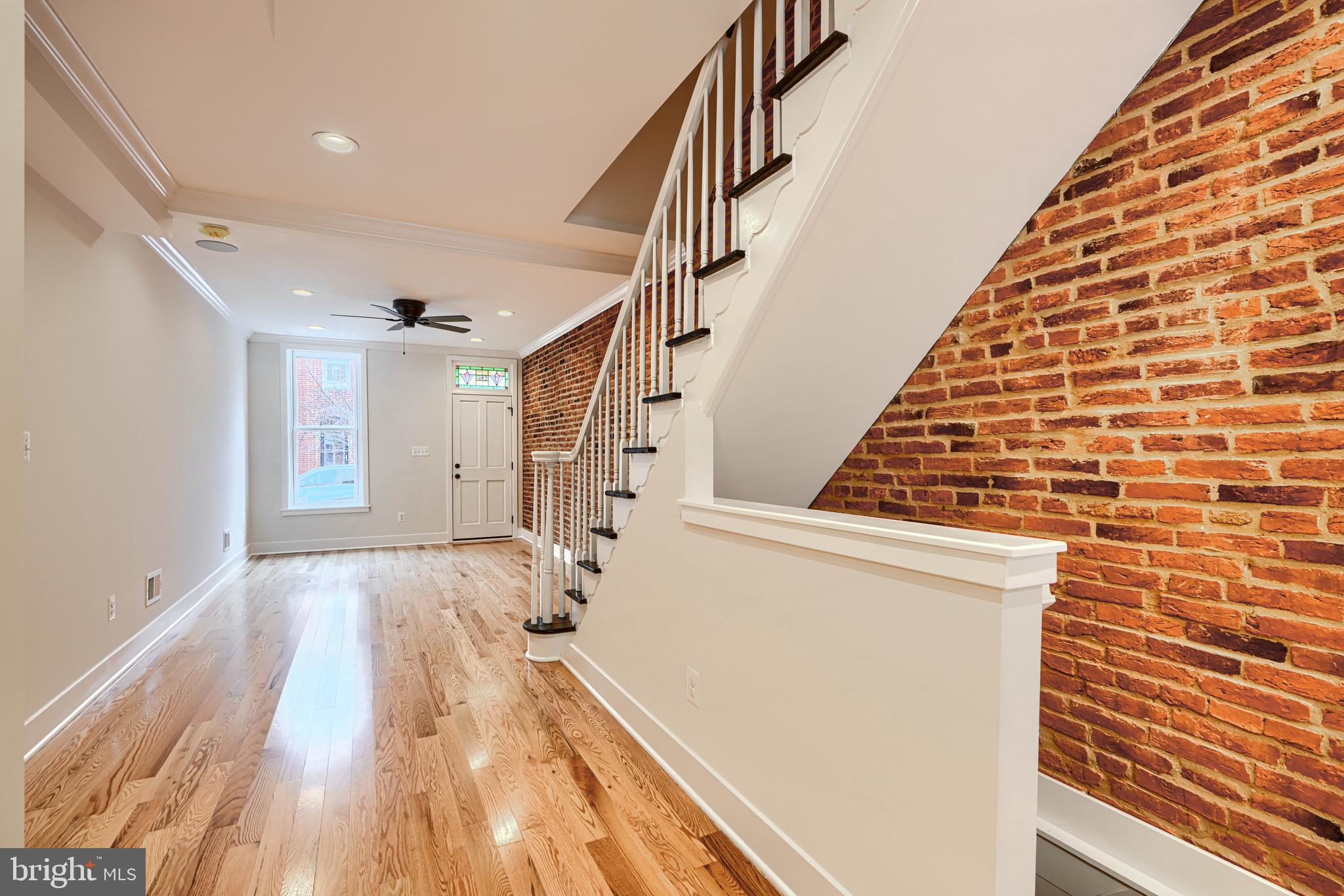 LOCUST POINT - Residential