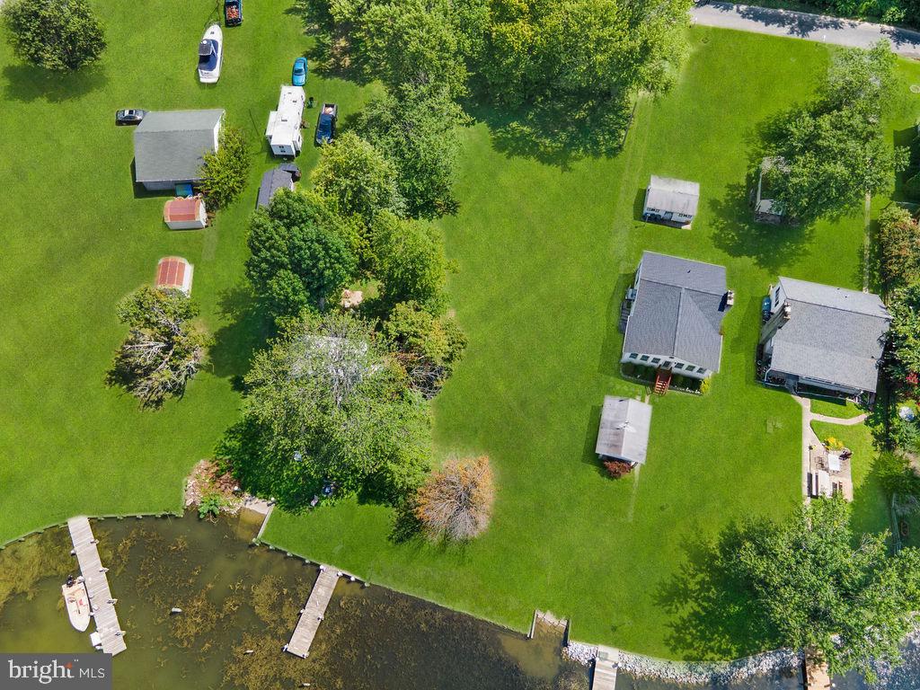 BOWLEYS QUARTERS - Land