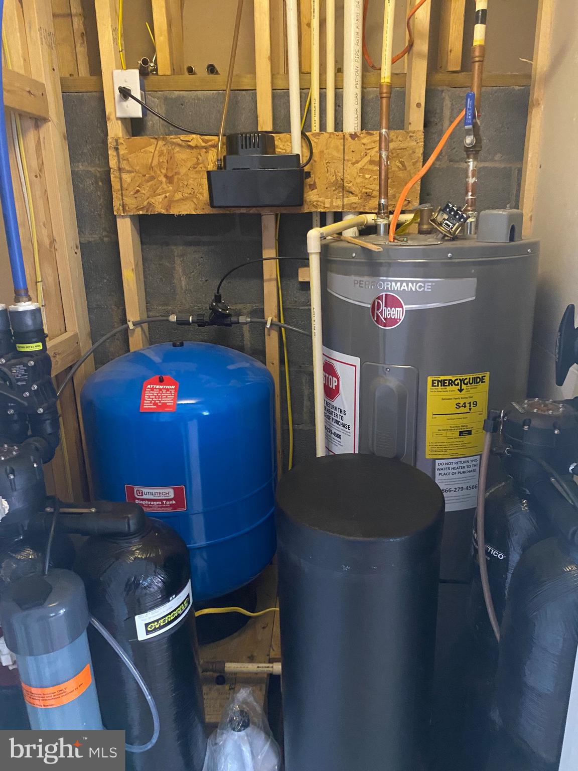 SUNSET VILLAGE - Residential