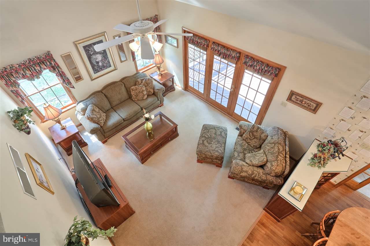 SUNNY HILL FARMS - Residential