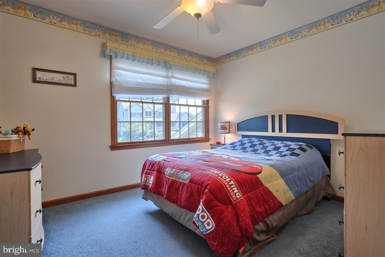 SUNNY HILL FARMS - Residential