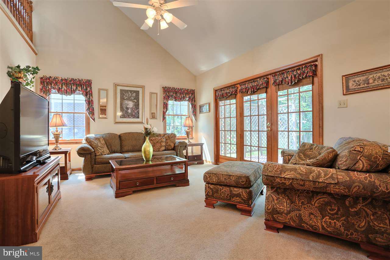 SUNNY HILL FARMS - Residential