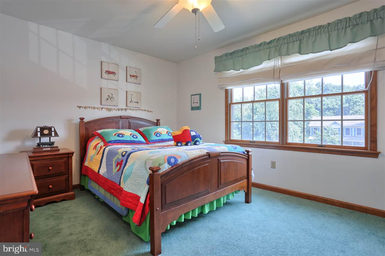 SUNNY HILL FARMS - Residential