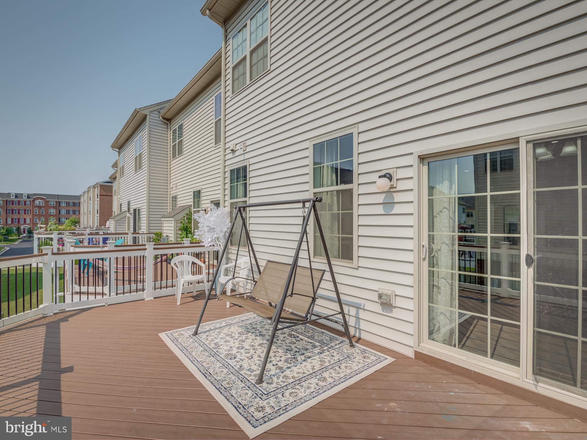 LOUDOUN VALLEY ESTATES 2 - Residential Lease