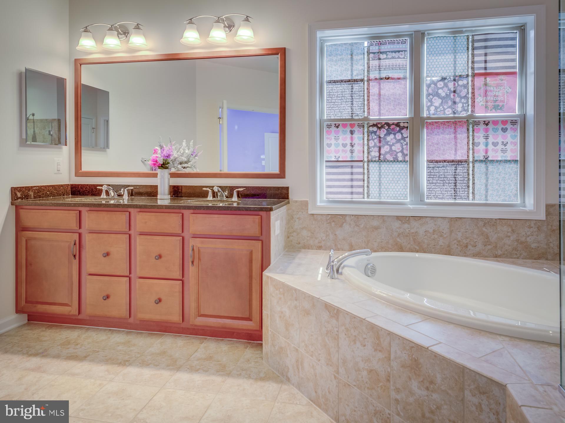 LOUDOUN VALLEY ESTATES 2 - Residential Lease