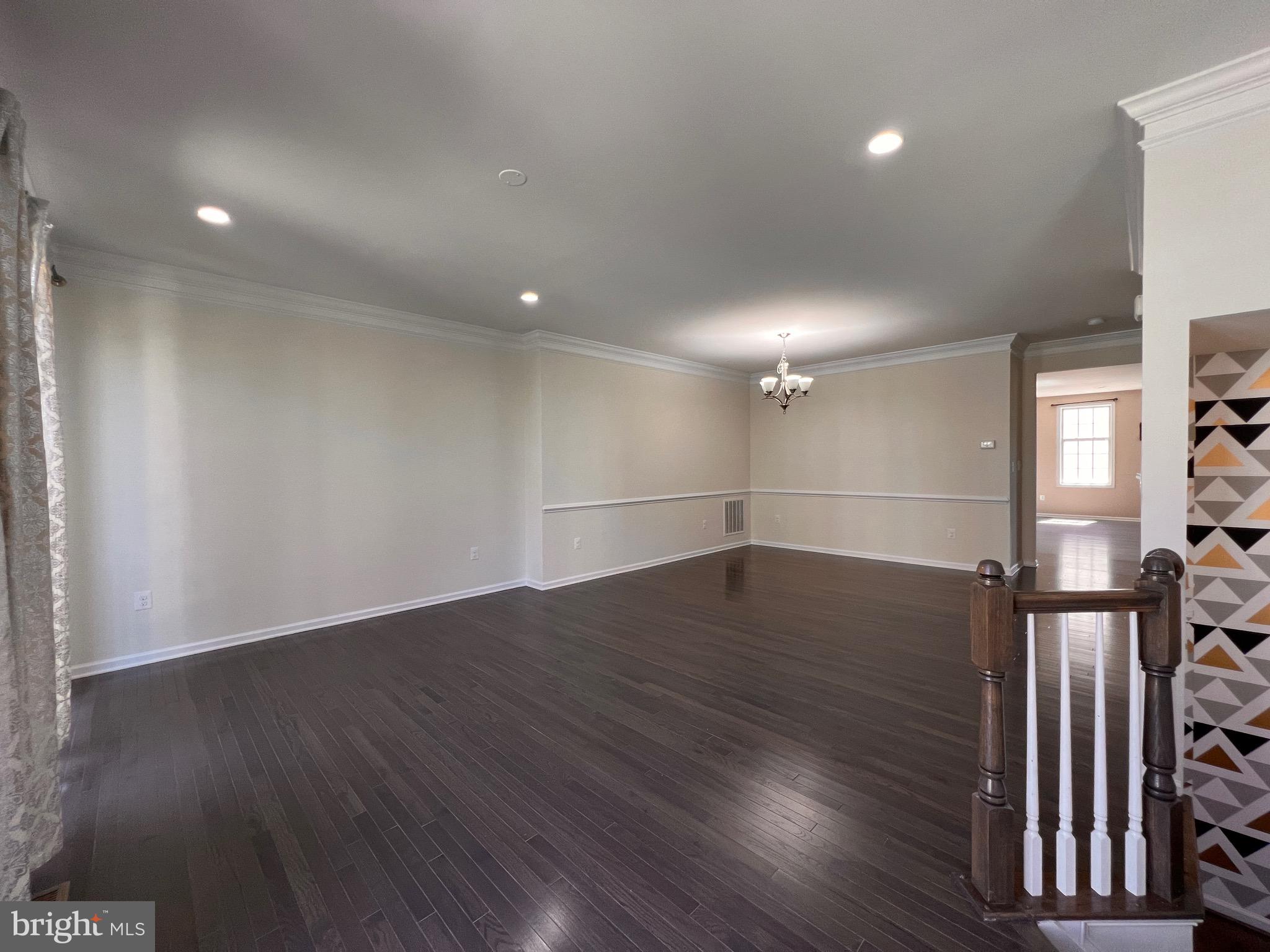 LOUDOUN VALLEY ESTATES 2 - Residential Lease