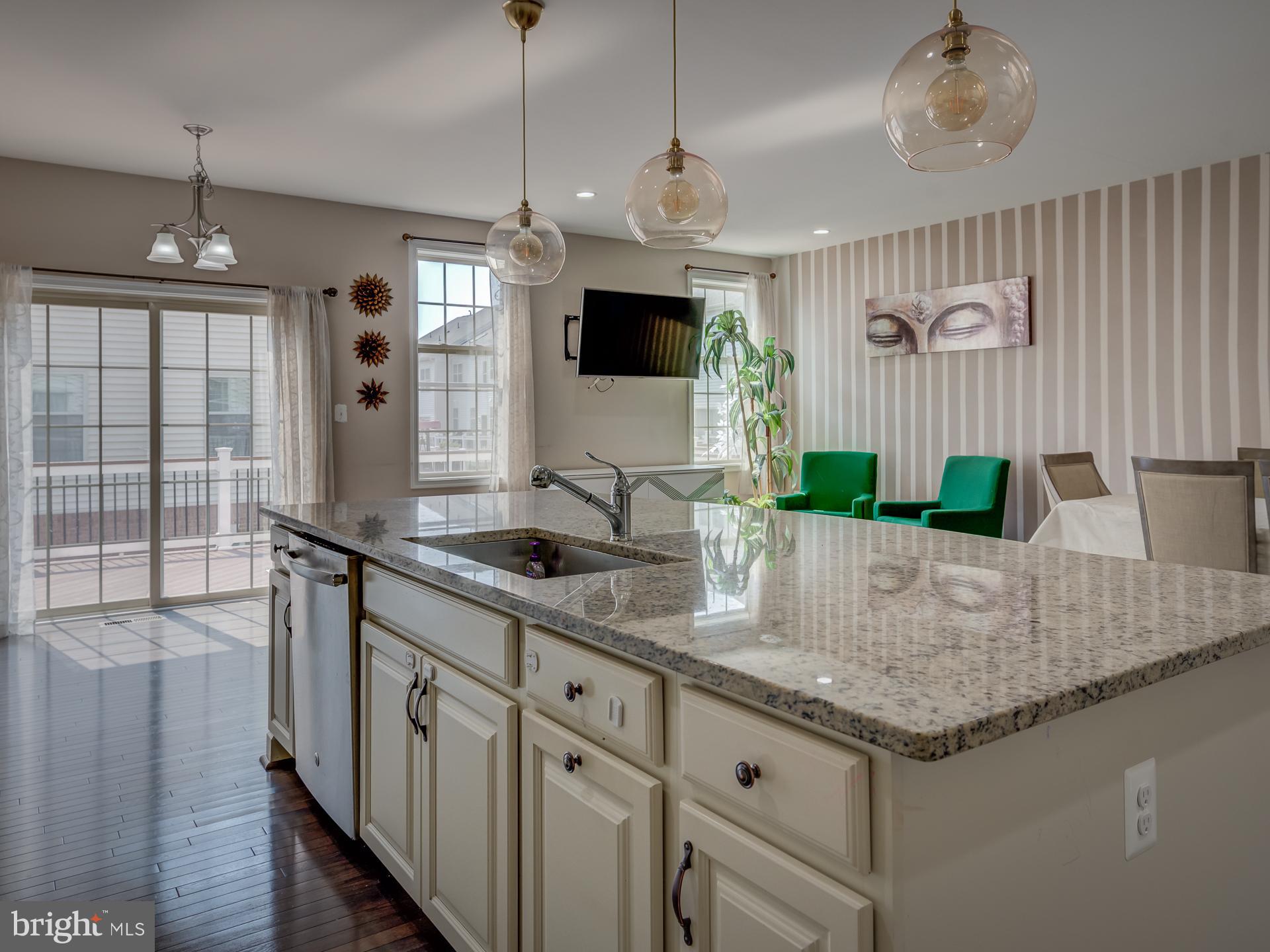 LOUDOUN VALLEY ESTATES 2 - Residential Lease