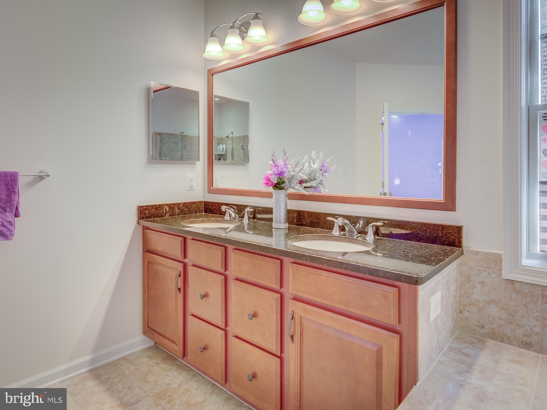 LOUDOUN VALLEY ESTATES 2 - Residential Lease