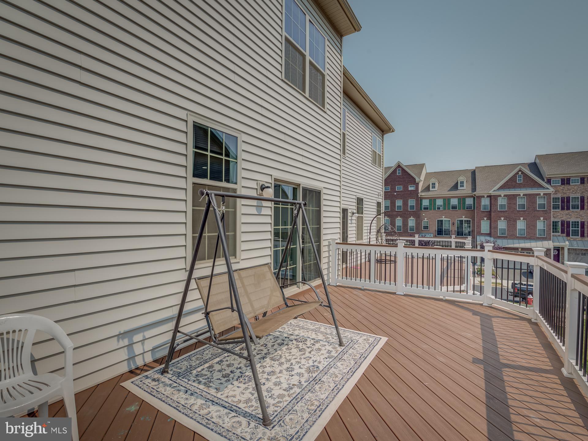 LOUDOUN VALLEY ESTATES 2 - Residential Lease