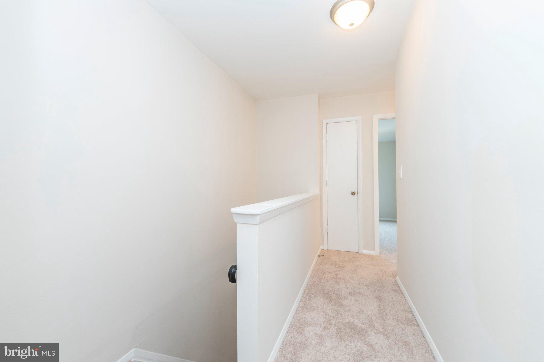 SEVEN COURTS - Residential