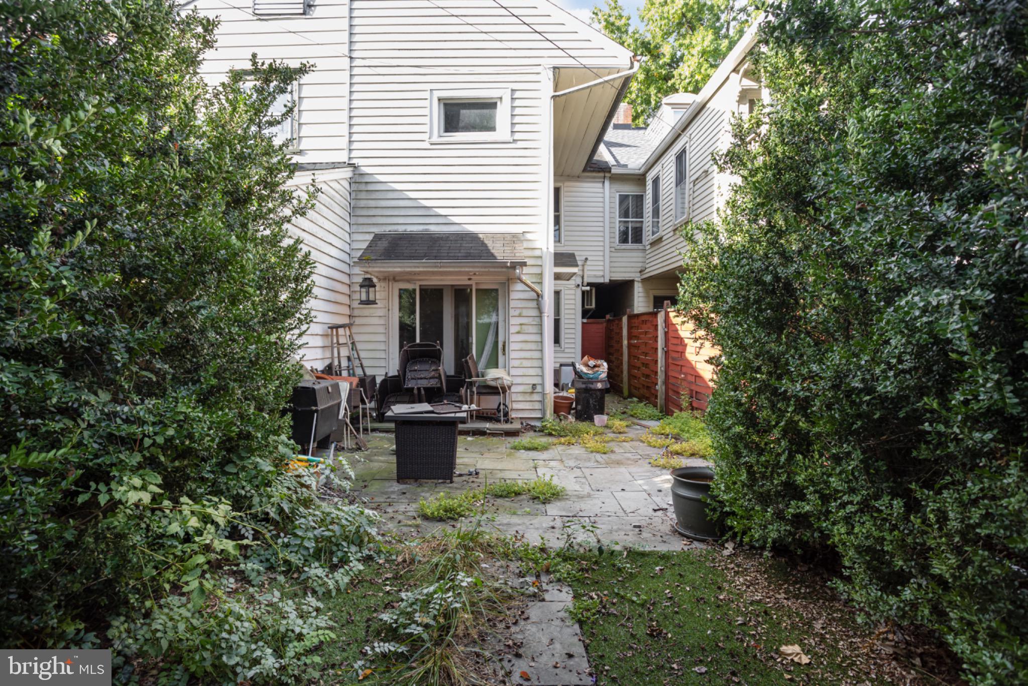 623 S FRONT STREET