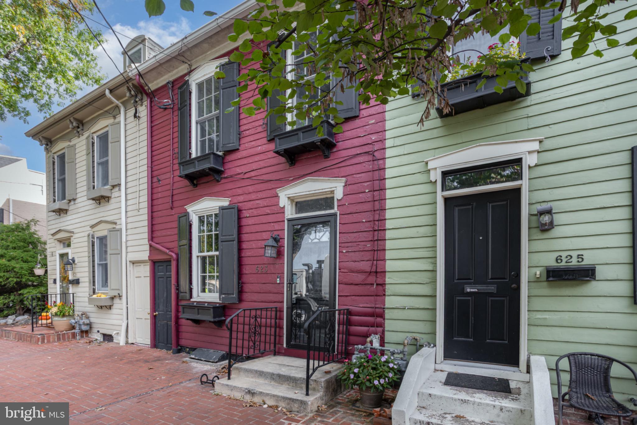 623 S FRONT STREET
