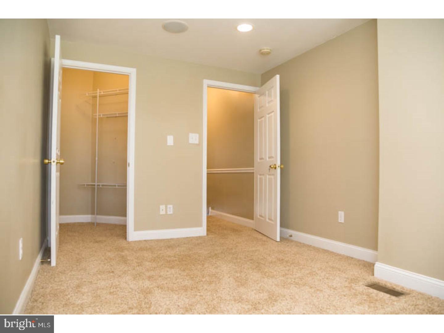 POINT BREEZE - Residential Lease