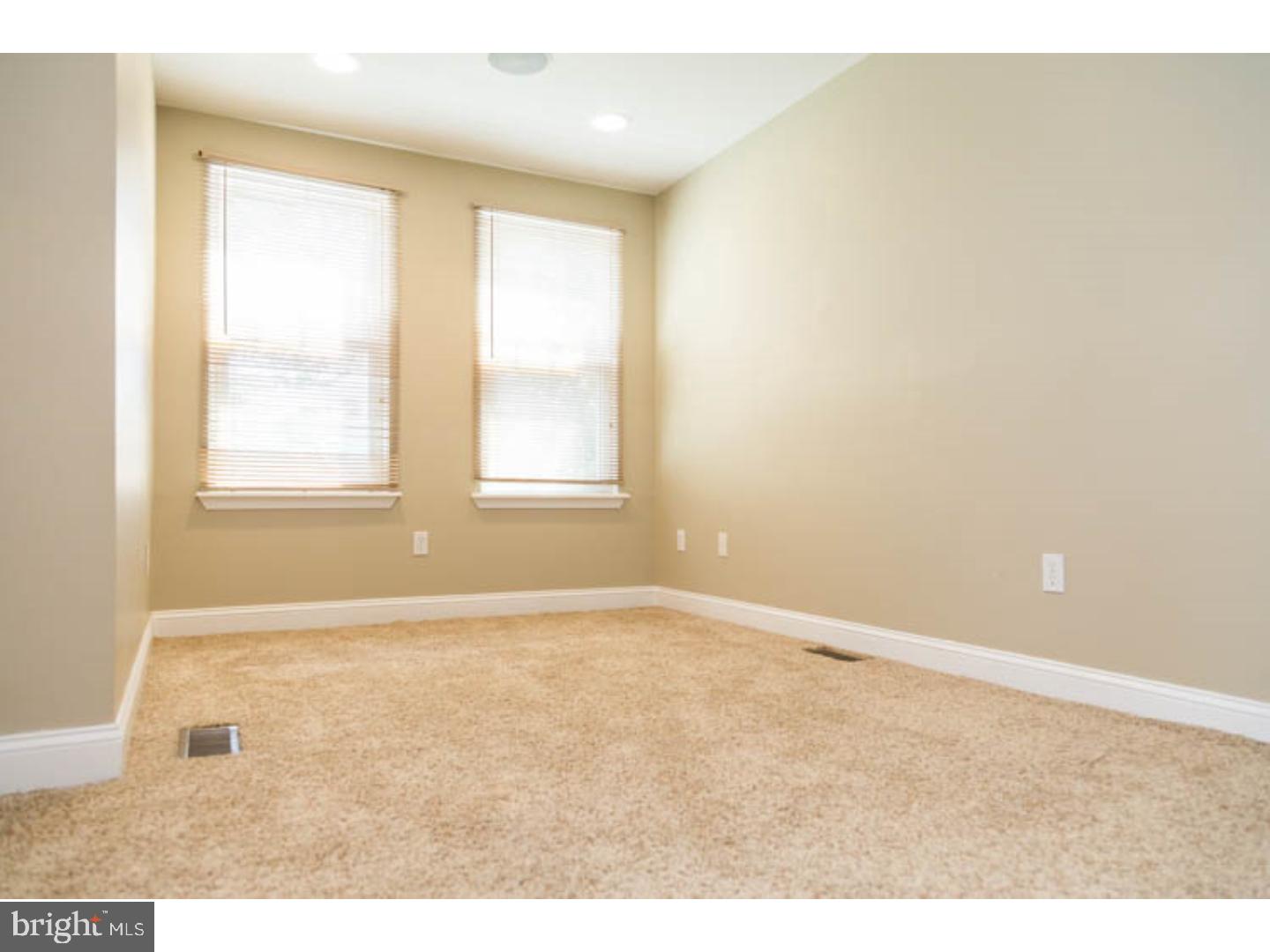 POINT BREEZE - Residential Lease