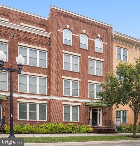 Photo of 2311 Richmond Highway #102, ALEXANDRIA, VA 22301 (MLS # VAAX2059860)