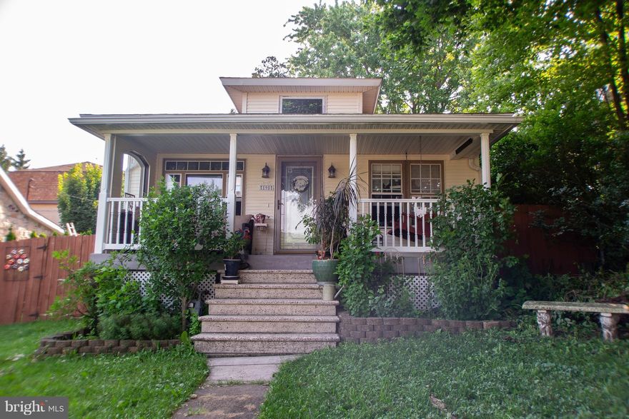 You're going to LOVE this ADORABLE 3 bed 2 bath Bungalow in the heart of Frostburg! This charming home has too many updates to list! Gleaming hardwood floors, updated kitchen, privacy fenced back yard, HUGE detached garage, finished basement, & MORE! Enjoy the cozy front porch, the private rear patio, and the sunny breakfast nook! Make your appointment today!