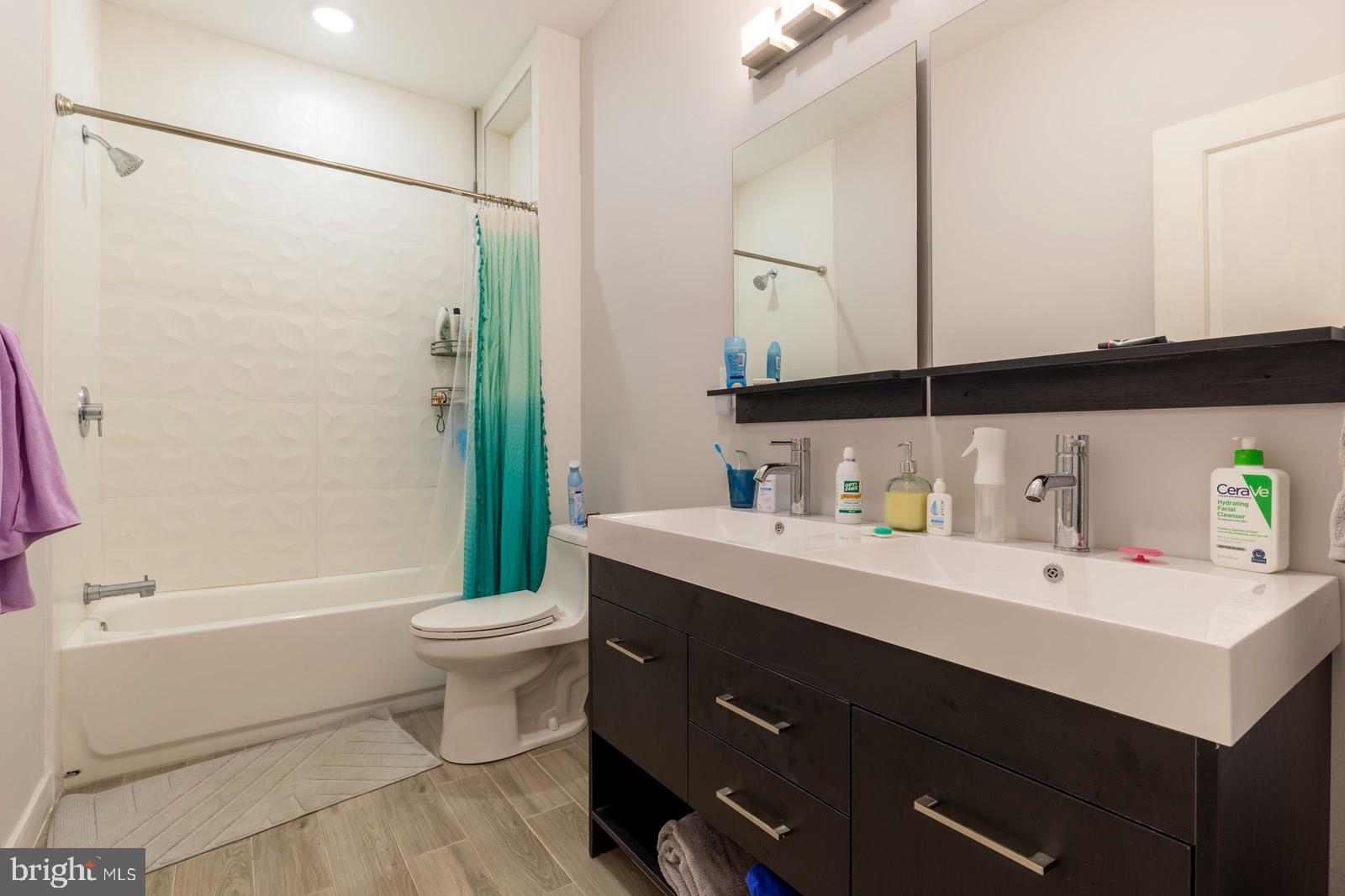 FISHTOWN - Residential Lease