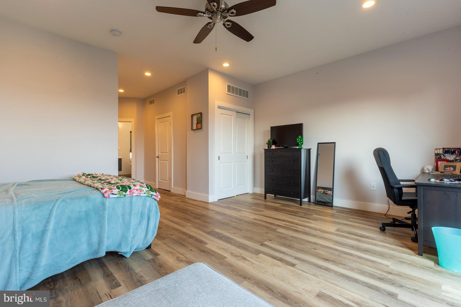 FISHTOWN - Residential Lease