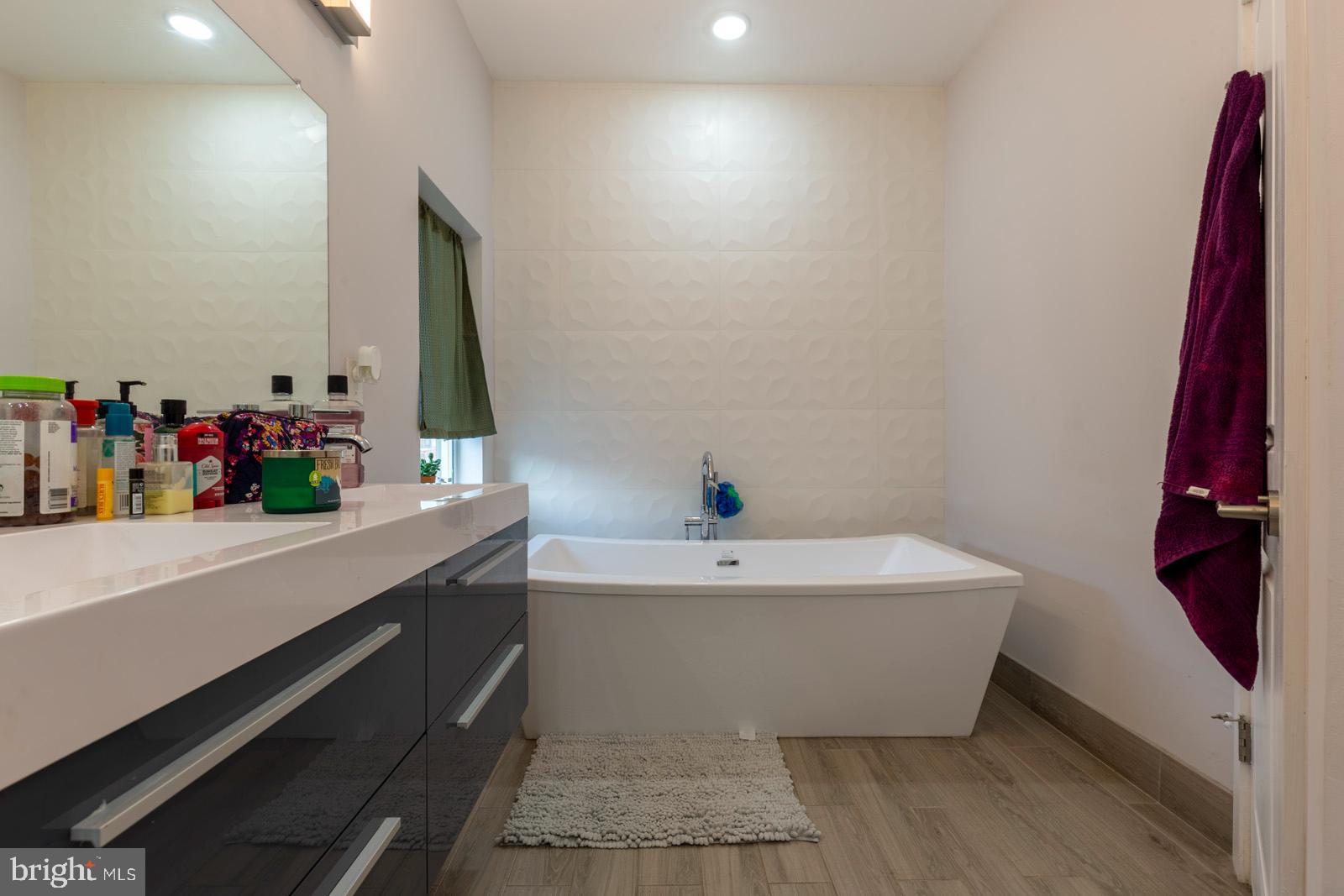 FISHTOWN - Residential Lease