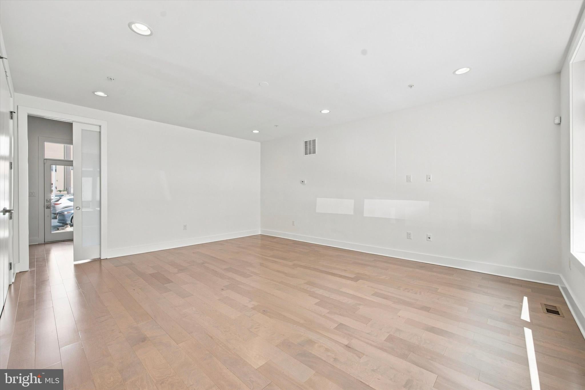 840 N 3RD STREET