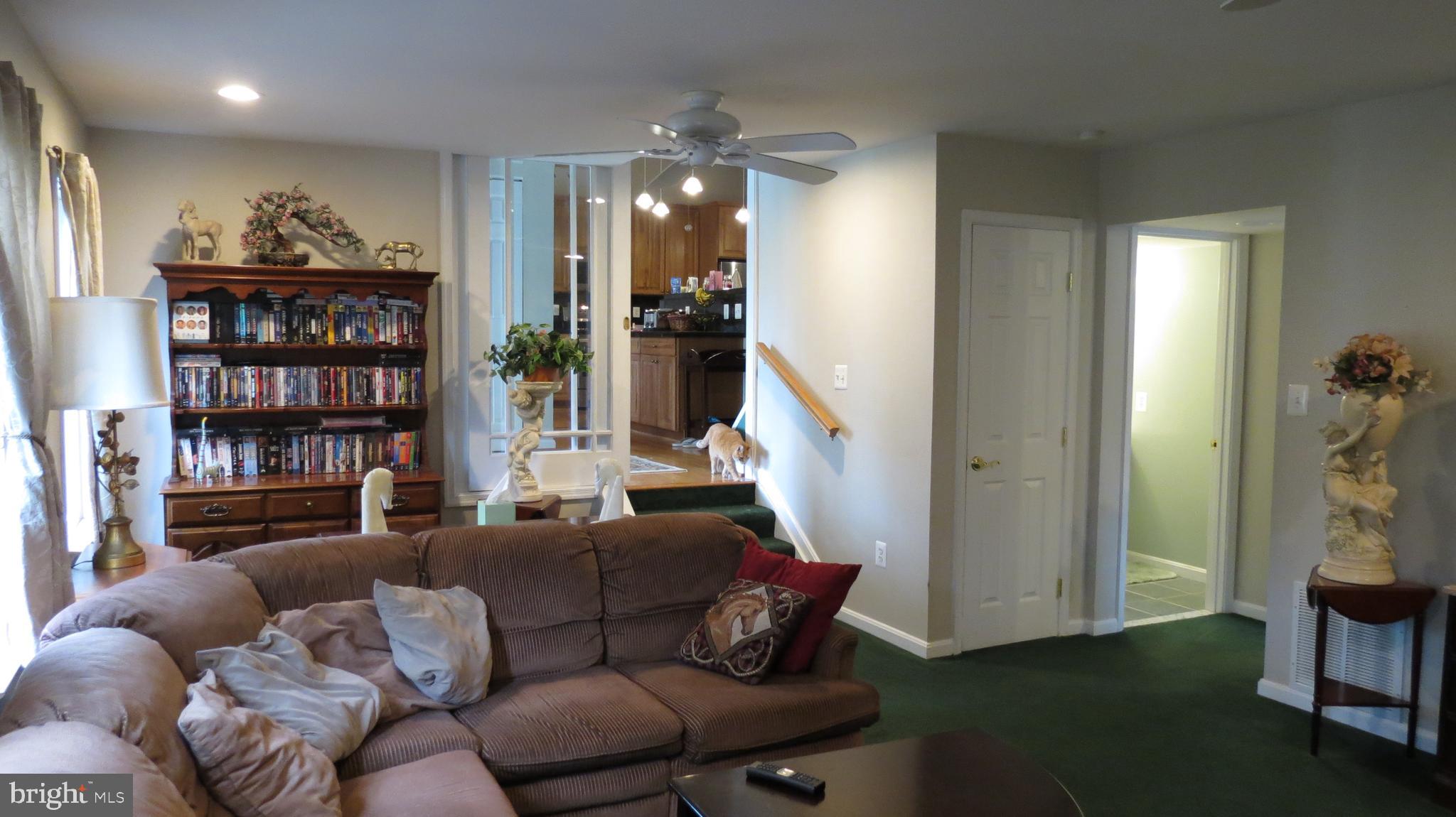 KINGSTON CHASE - Residential