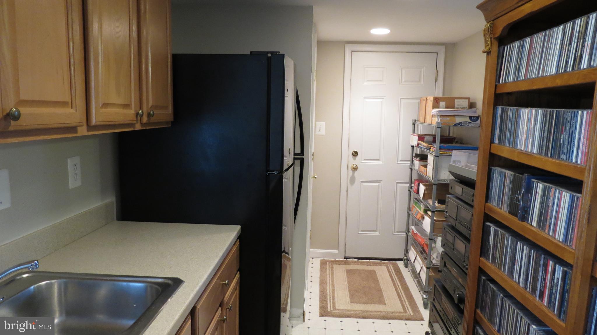 KINGSTON CHASE - Residential