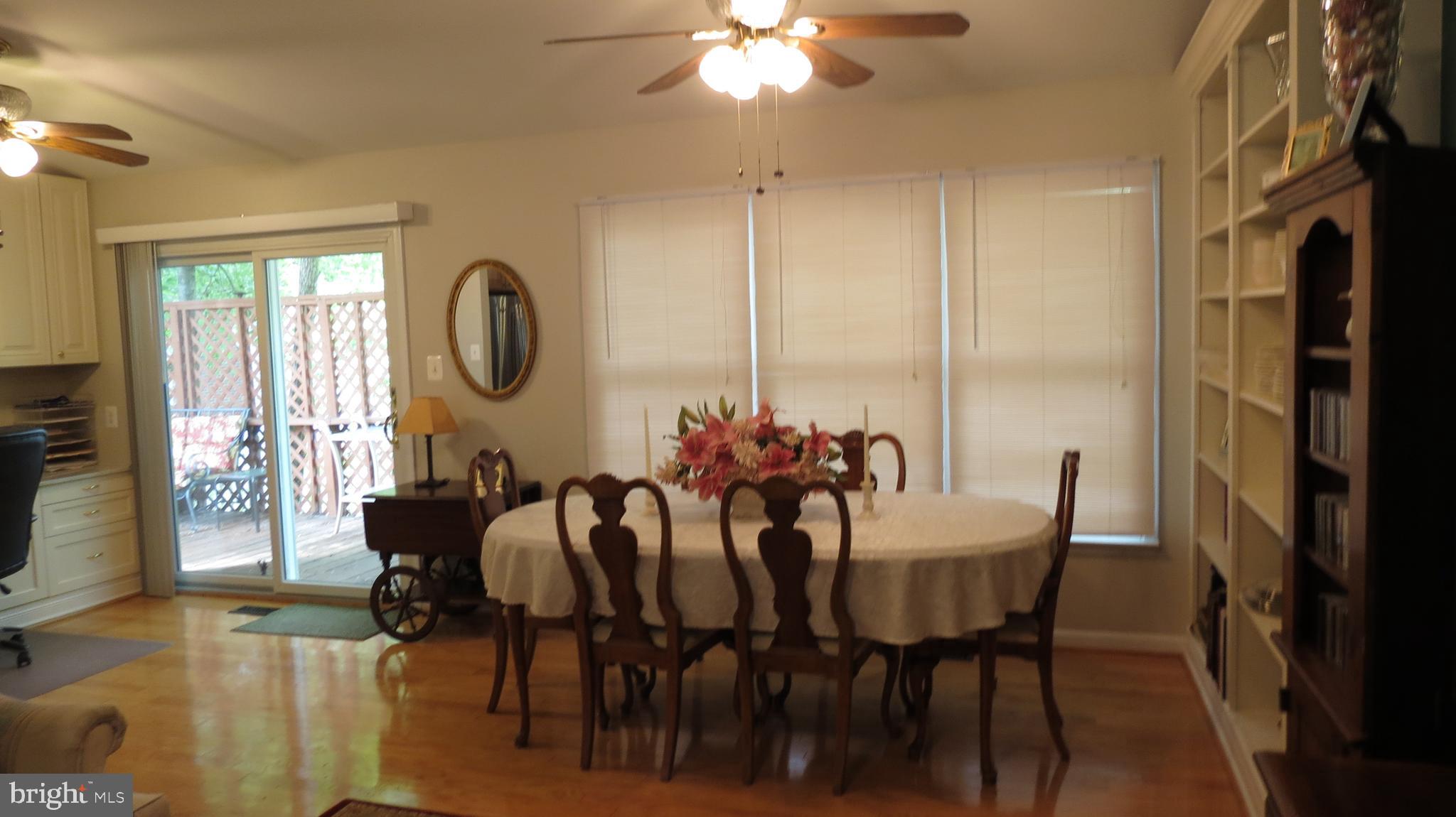 KINGSTON CHASE - Residential