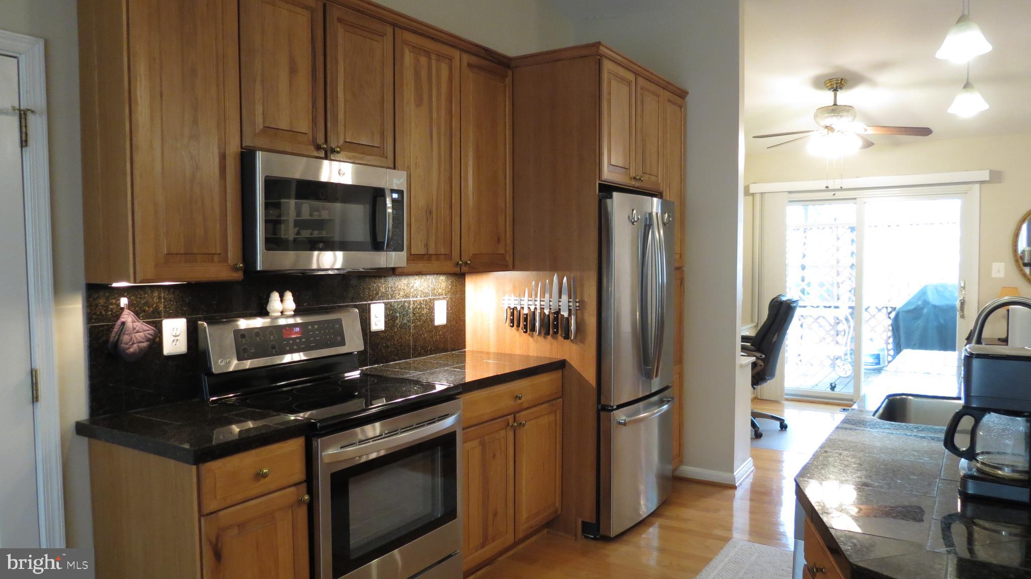 KINGSTON CHASE - Residential