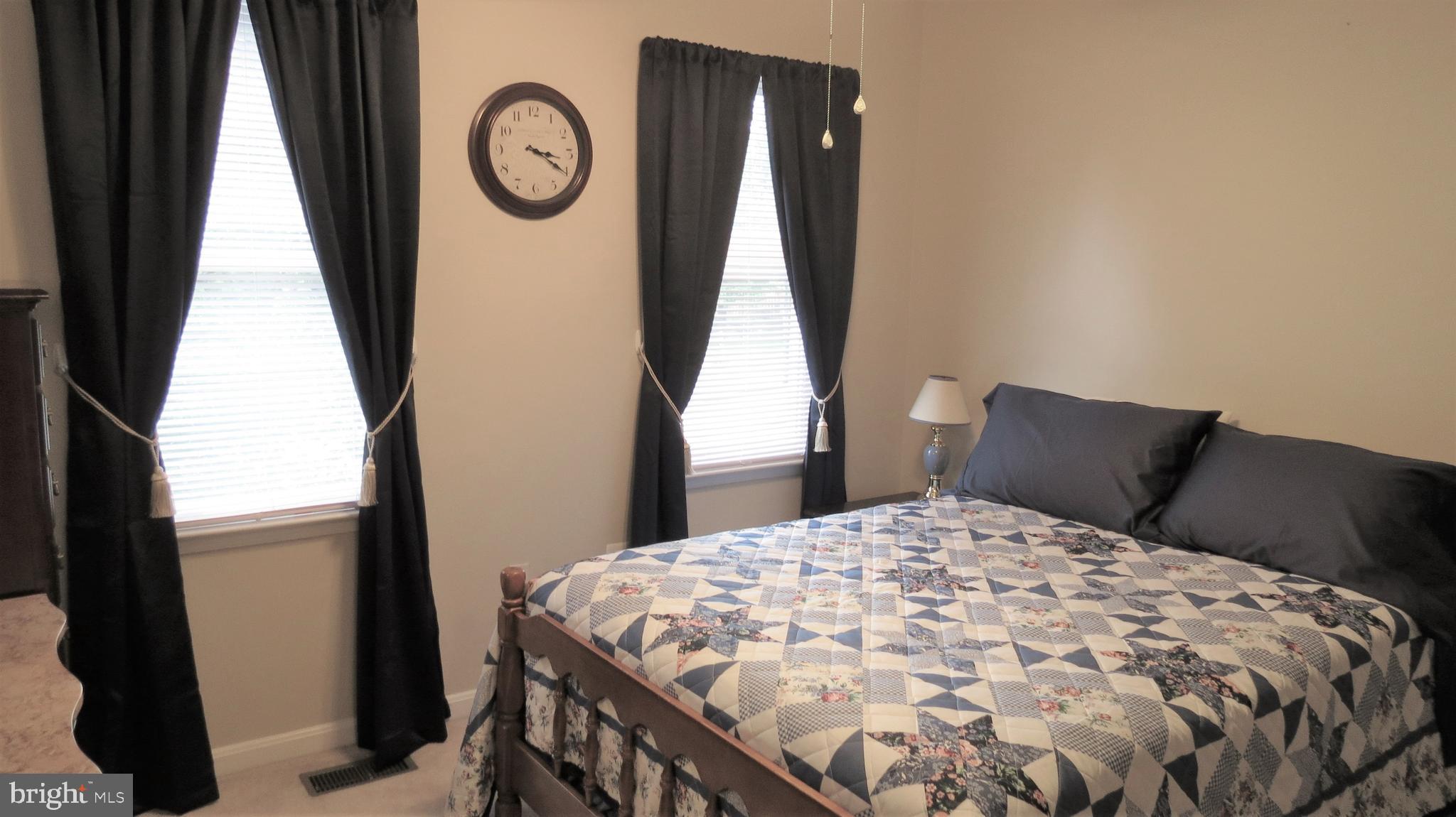 KINGSTON CHASE - Residential