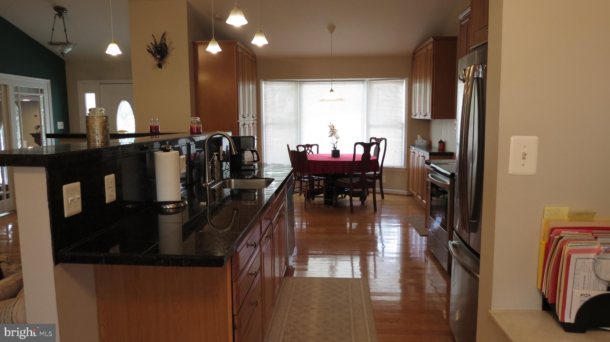 KINGSTON CHASE - Residential