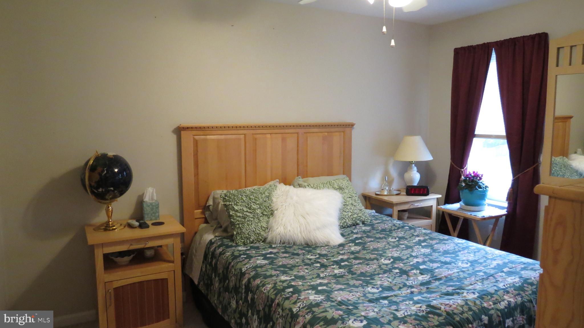 KINGSTON CHASE - Residential