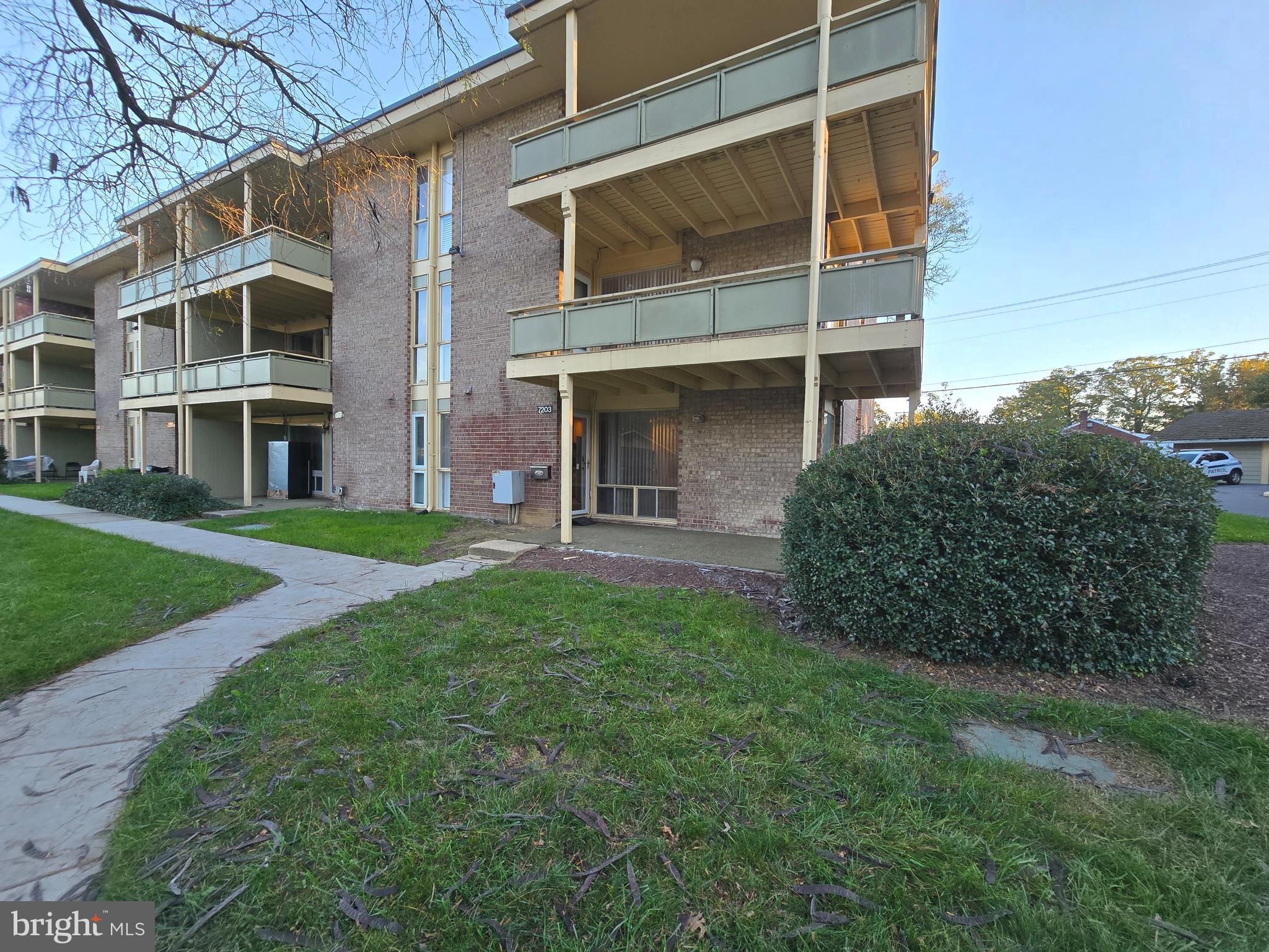 7203 DONNELL PLACE A-1