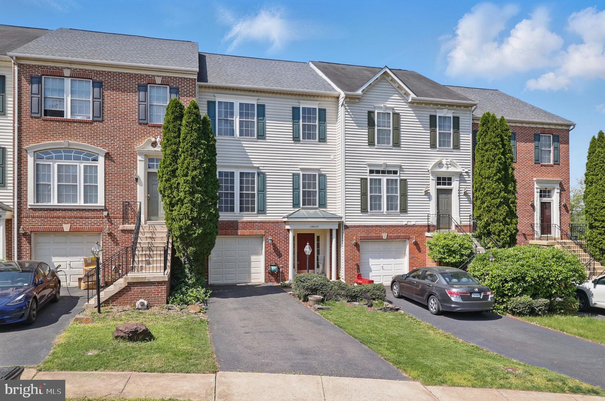 VIRGINIA OAKS - Residential