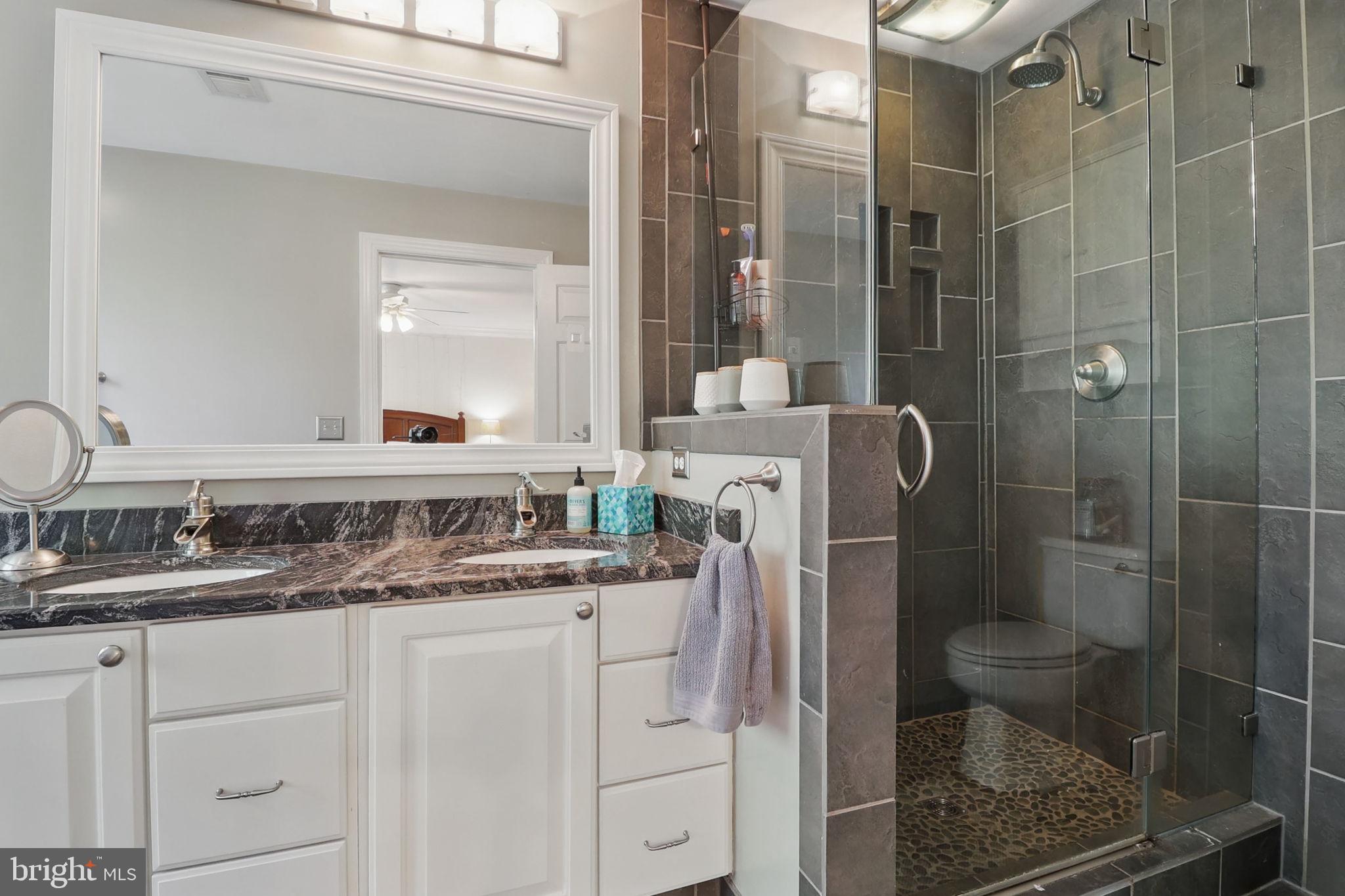 VIRGINIA OAKS - Residential