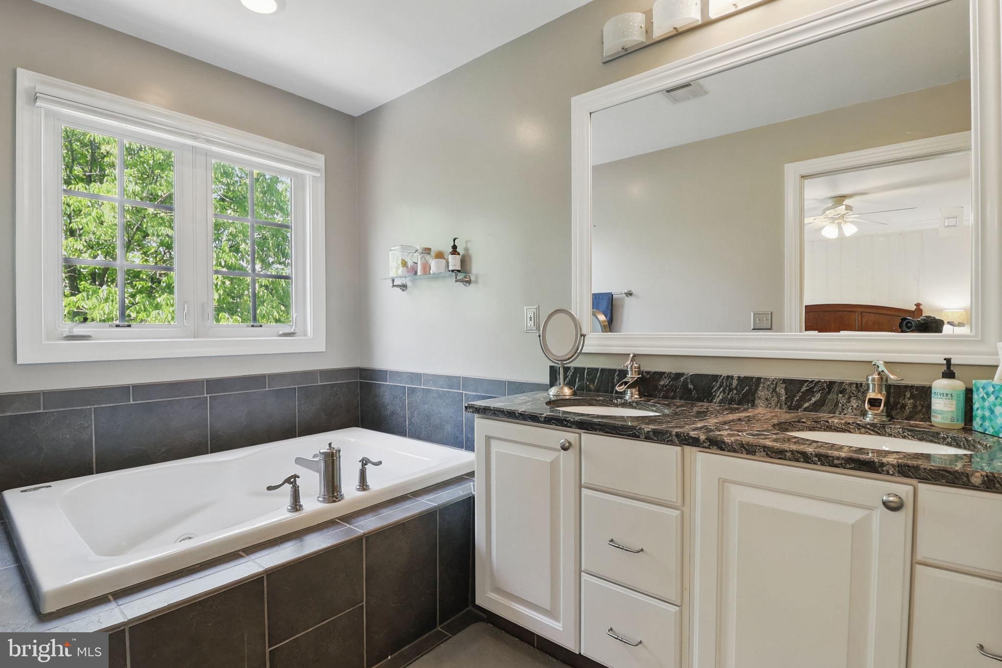 VIRGINIA OAKS - Residential