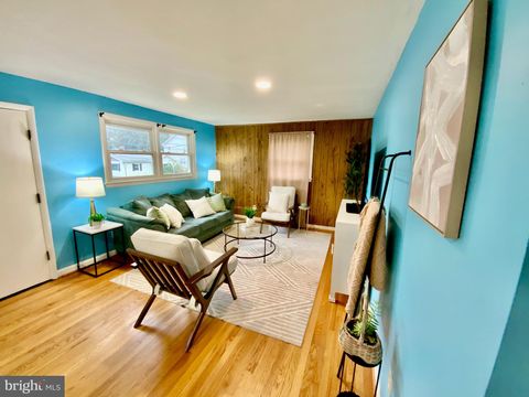 Photo of 9018 3rd Street, LANHAM, MD 20706 (MLS # MDPG2178148) Photo of 9018 3rd Street, LANHAM, MD 20706 (MLS # MDPG2178148)